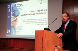 Projeccio a la sala d'actes